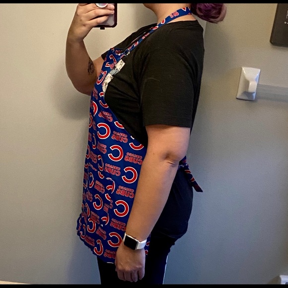 Chicago Cubs Apron - Like New - SOLD - Picture 12 of 12